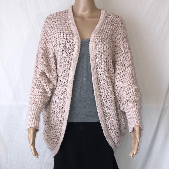 American Eagle Outfitters Sweaters - 🌸Pretty light pink cozy chunky sweater